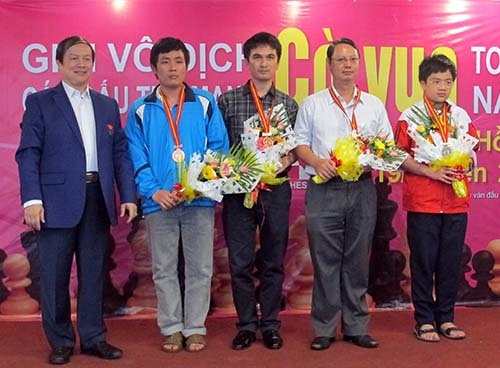 'Than dong co vua' Anh Khoi lai lap ky tich hinh anh