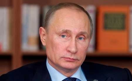 Uy tin cua Putin len, xuong theo gia ca hinh anh