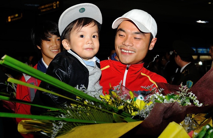 Ngay ve hanh phuc cua VDV rach co bung van gianh HCV hinh anh