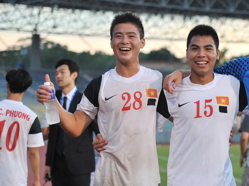 2 cau thu U19 Viet Nam duoc moi sang Nhat thu viec hinh anh