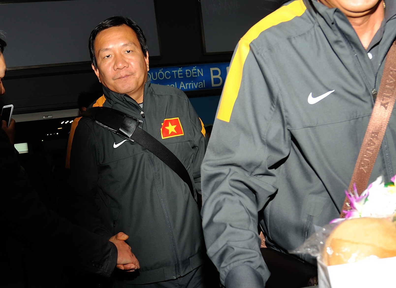 U23 Viet Nam met moi o san bay Noi Bai hinh anh