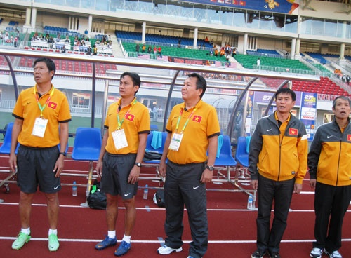 U23 Viet Nam: Tu chuyen ong Phuc khong hat Quoc ca hinh anh