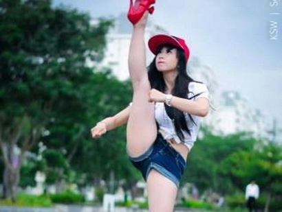 Nhung man nhao lon, xoac chan dung tim cua hoa khoi lang vo hinh anh