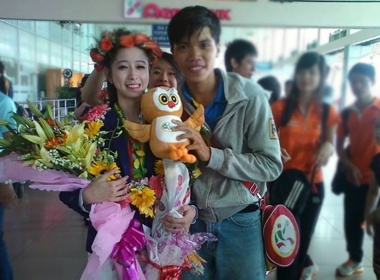 Hot girl taekwondo ngap trong hoa ngay tro ve hinh anh