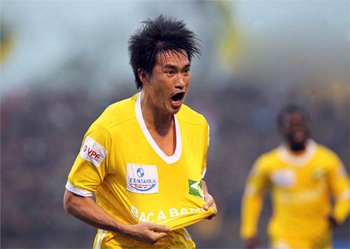 Cong Vinh tu choi sang Nhat, chinh thuc o lai SLNA hinh anh