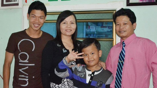 Nhat ky gui me xuc dong cua cau thu U19 Dong Trieu hinh anh