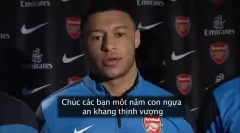 Arsenal chuc Tet co dong vien Viet Nam bang tieng Viet hinh anh