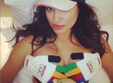 Bo Ronaldo tung anh chao Olympic Sochi 2014 hinh anh