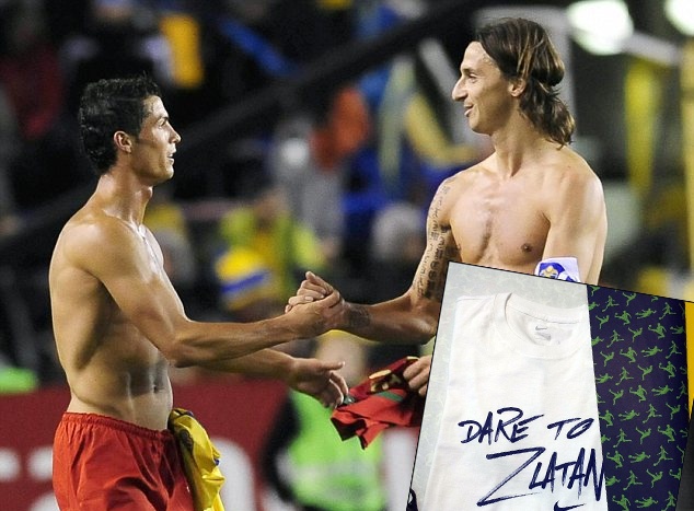 Ibrahimovic tang qua sinh nhat  khieu khich Ronaldo hinh anh