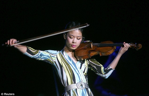 Nghe si violin Vanessa Mae bet so tai Olympic Sochi hinh anh