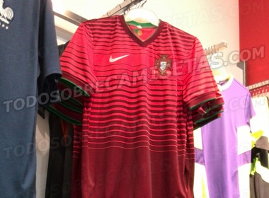 Lo dien ao dau moi cua Ronaldo tai World Cup 2014 hinh anh