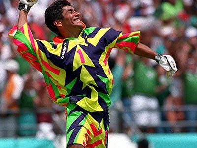 10 ao dau xau xi nhat lich su World Cup hinh anh