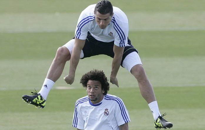 Nhung bai tap giup Ronaldo bat cao nhu 'sieu nhan' hinh anh