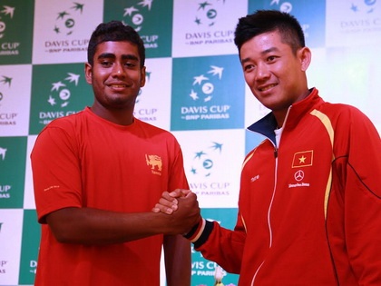 Play-off Davis Cup: Minh Quan mang ve loi the cho tuyen VN hinh anh