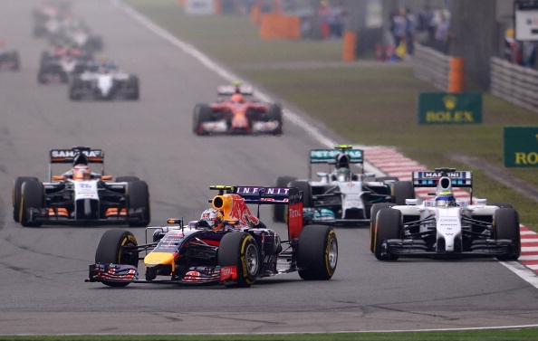 Man xuat phat hap dan tai Chinese GP 2014 hinh anh