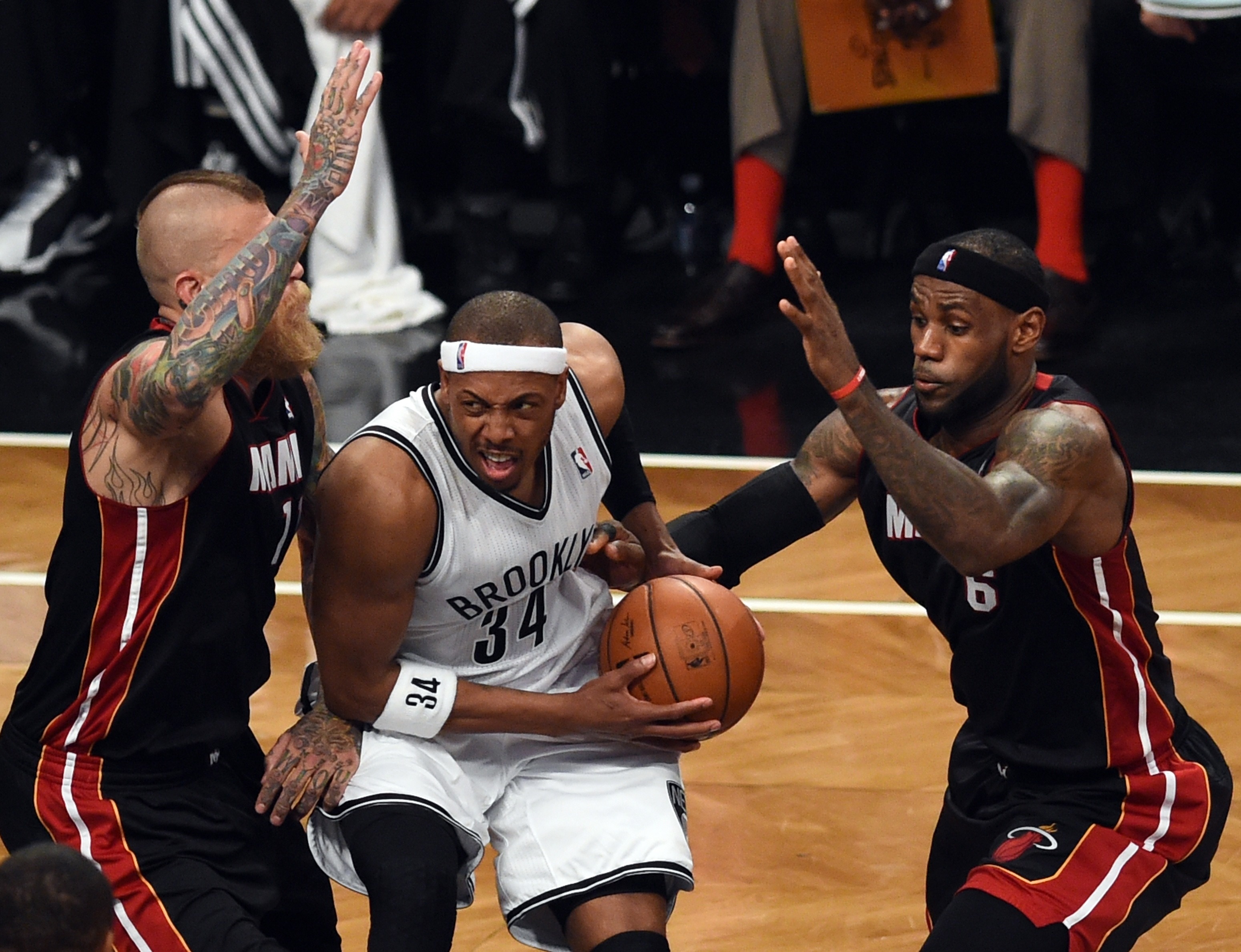 Ban ket NBA - Game 3: Heat thua soc, Spurs chuan bi can dich hinh anh