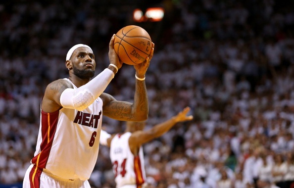 Ban ket NBA – Game 5: Heat va Spur gianh ve vao chung ket hinh anh