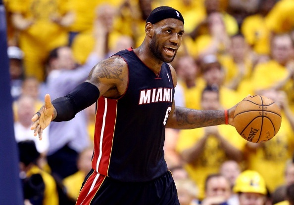 Chung ket NBA mien Dong (G2): Heat san bang cach biet hinh anh