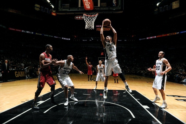 Chung ket NBA 2014 (G1): Spurs 110-95 Heat hinh anh