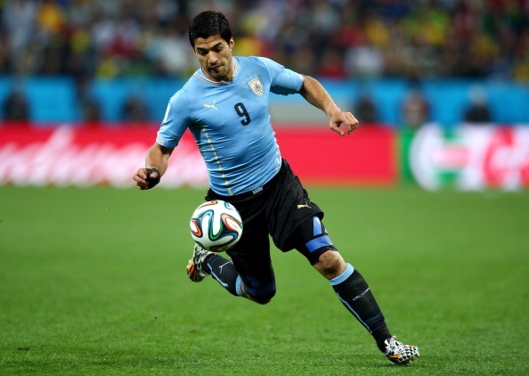 Dan anh tin Suarez co the thi dau cho Real hinh anh