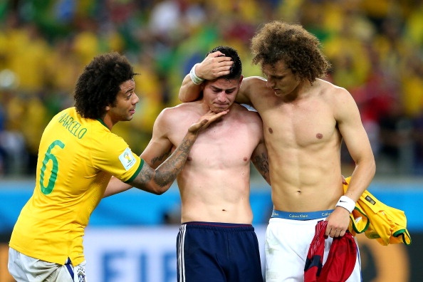 Dan sao Brazil thay nhau an ui James Rodriguez hinh anh