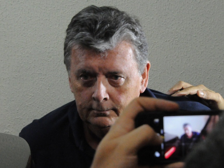 Canh sat bat giu quan chuc phe ve World Cup 2014 hinh anh