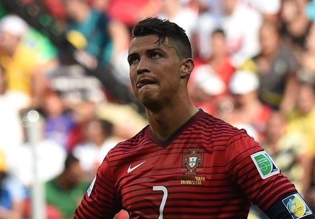 Ronaldo lai bi che qua ich ky hinh anh