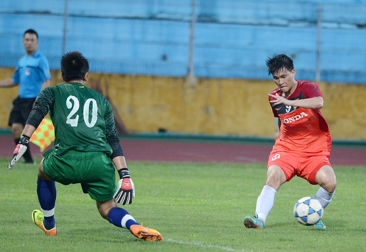 Cong Vinh toa sang giup doi tuyen VN vuot qua doi Olympic hinh anh