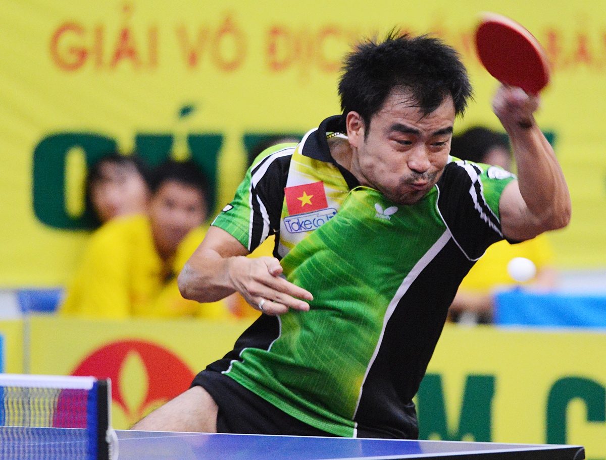 Tuan Quynh dua bong ban Ha Noi tro lai ngoi dau Viet Nam hinh anh