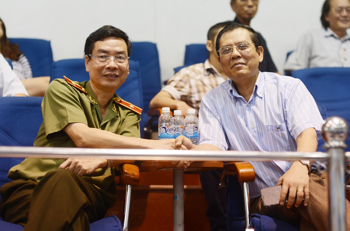 vvvvvvvvvvvvvvvvvvvvvvvvvvvvvvvvvvvvvv