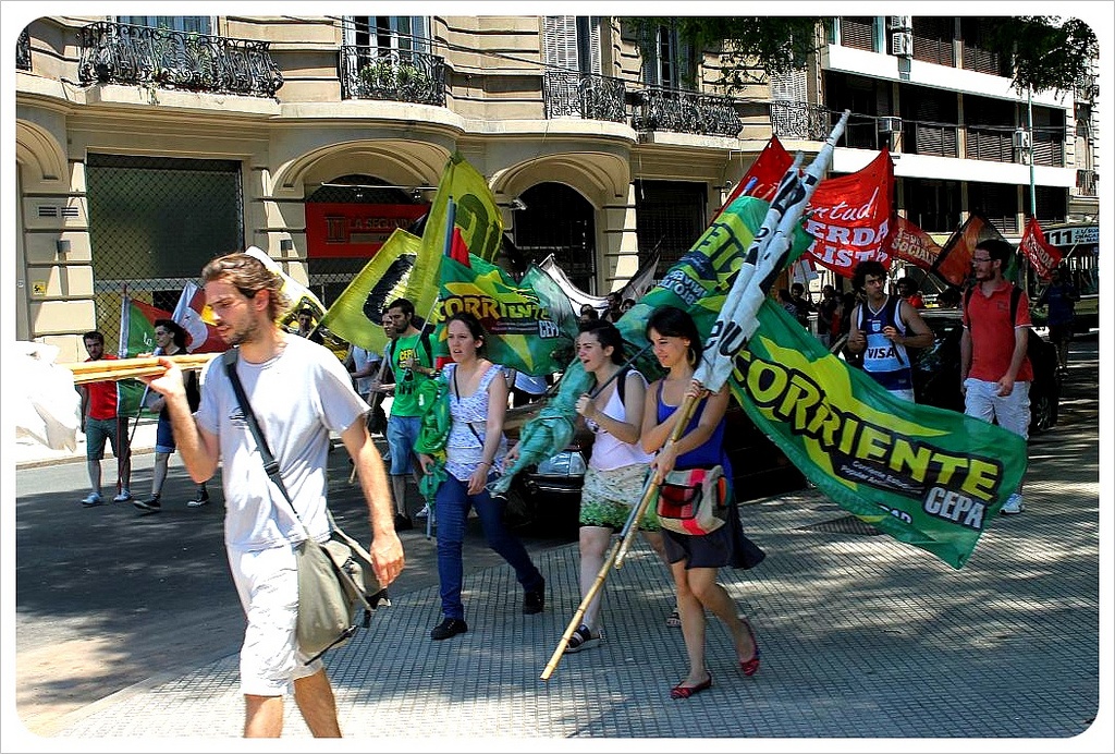 Toa an Argentina ngung hoat dong vi chuot hinh anh