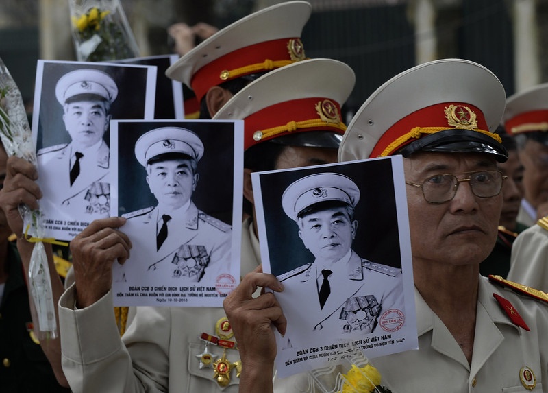 Nhung nguoi luon mang theo anh tuong Giap hinh anh