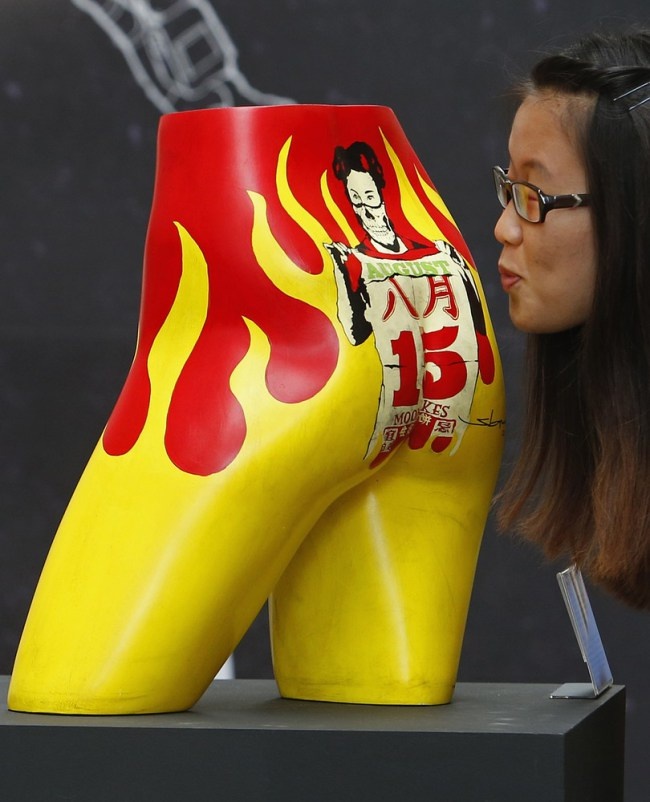 Banh trung thu hinh vong 3 nong bong hinh anh