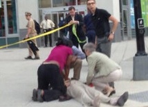 Canh tuong sau vu xa sung trong toa nha hai quan My hinh anh