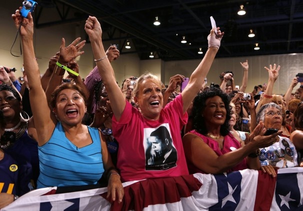 Thi truong My cau xin dan bo phieu cho doi thu hinh anh