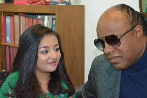 Phuong Anh 'xuong thuy tinh' du hop Lien Hiep Quoc hinh anh