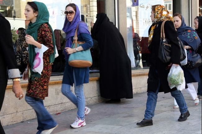 Dan Iran che gieu Thu tuong Israel ve quan bo hinh anh