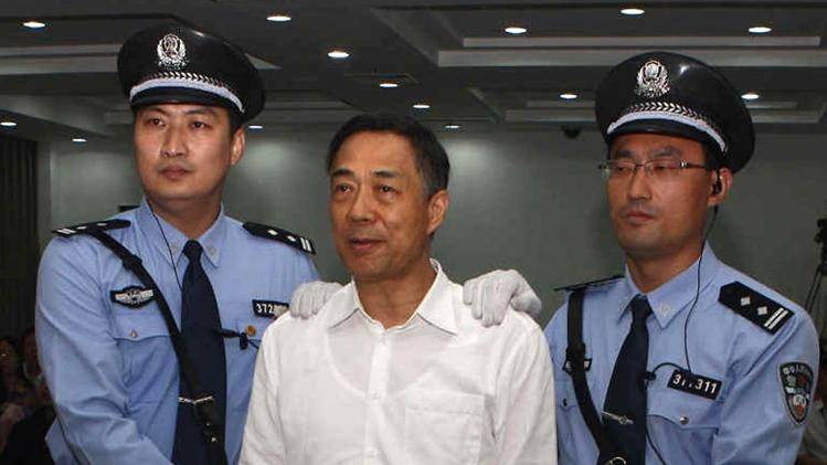 Trung Quoc cho phep Bac Hy Lai khang an chung than hinh anh