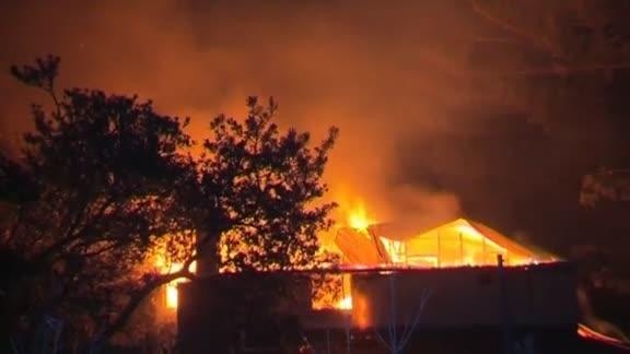 Bien lua tung hoanh tai Australia hinh anh