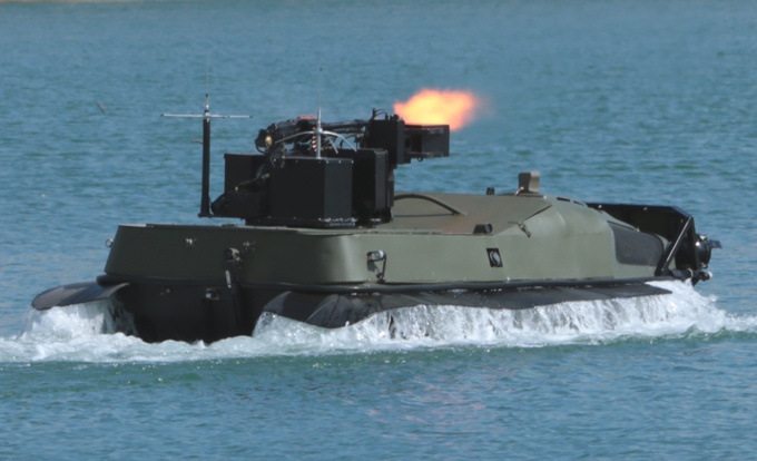 Xem robot chien dau cua Nga pho dien suc manh hinh anh