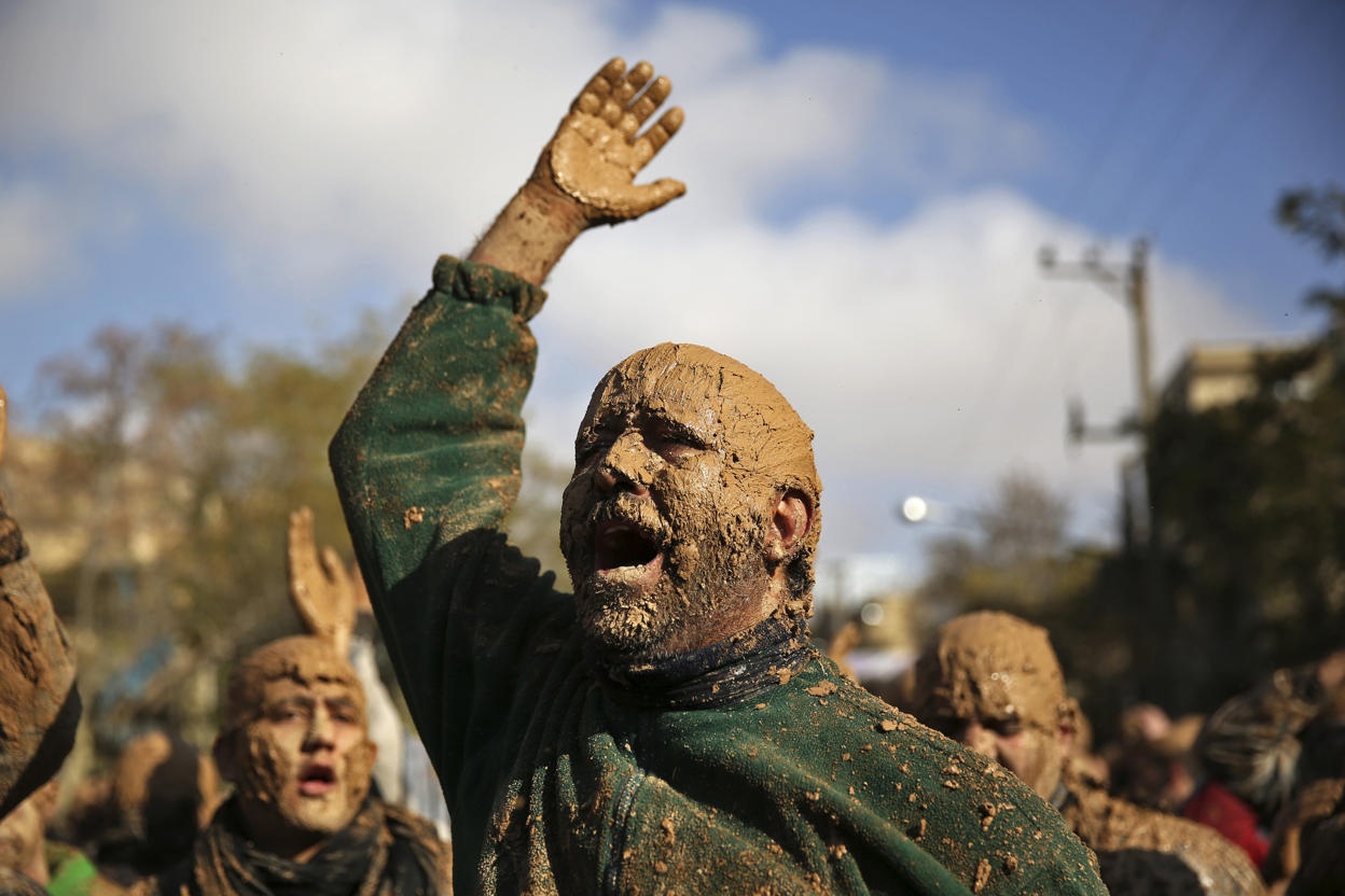 Tin do Hoi giao boi bun tap the o Iran hinh anh