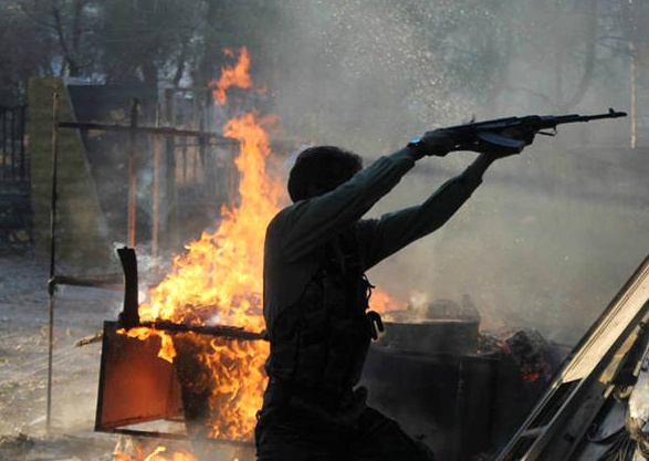 Bon khung bo xin loi vi cat nham dau dong minh hinh anh