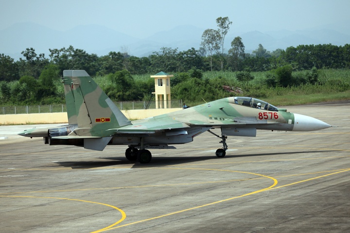 Hinh anh moi nhat ve Su-30 cua Khong quan Viet Nam hinh anh