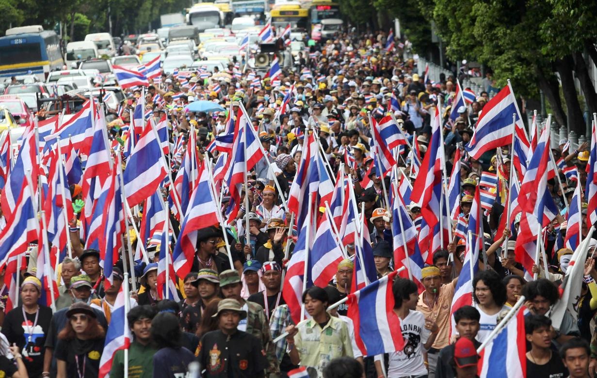 Thu do Thai Lan rung chuyen vi rung nguoi bieu tinh hinh anh