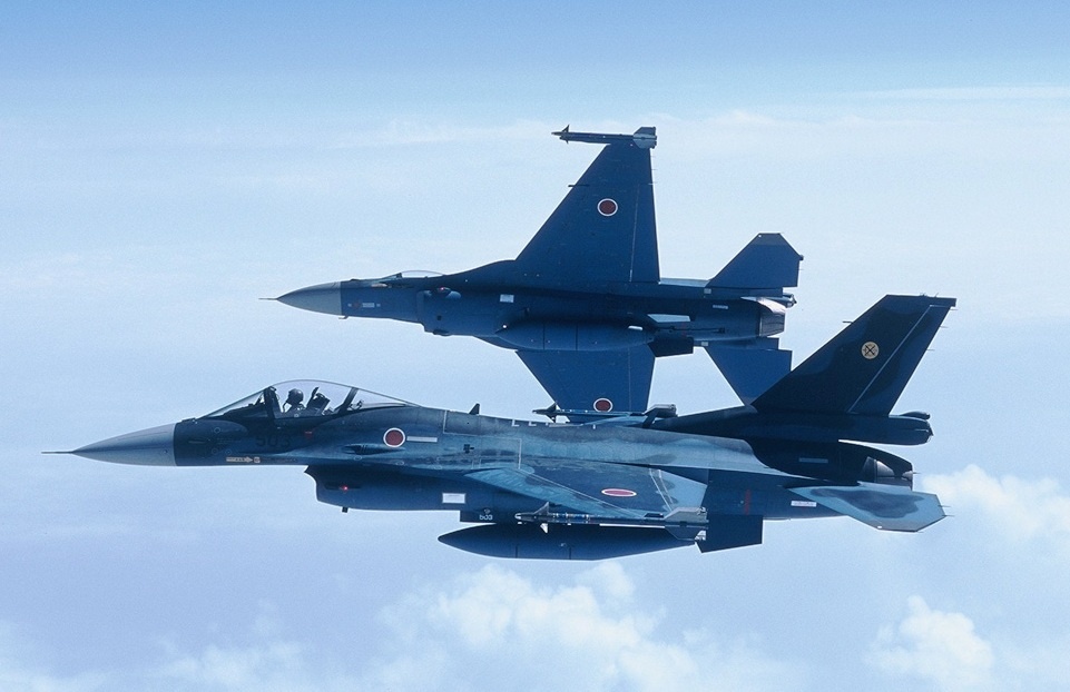 May bay Trung, Nhat ‘ruot duoi’ tren khong hinh anh