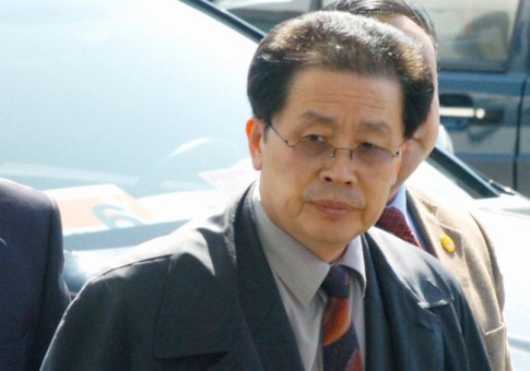 Chu cua Kim Jong Un mat chuc hinh anh