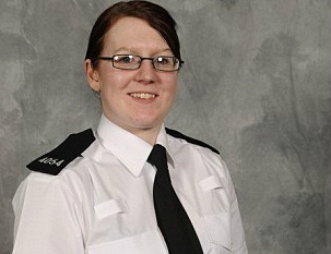 Goi canh sat den nha de ban vao mat hinh anh