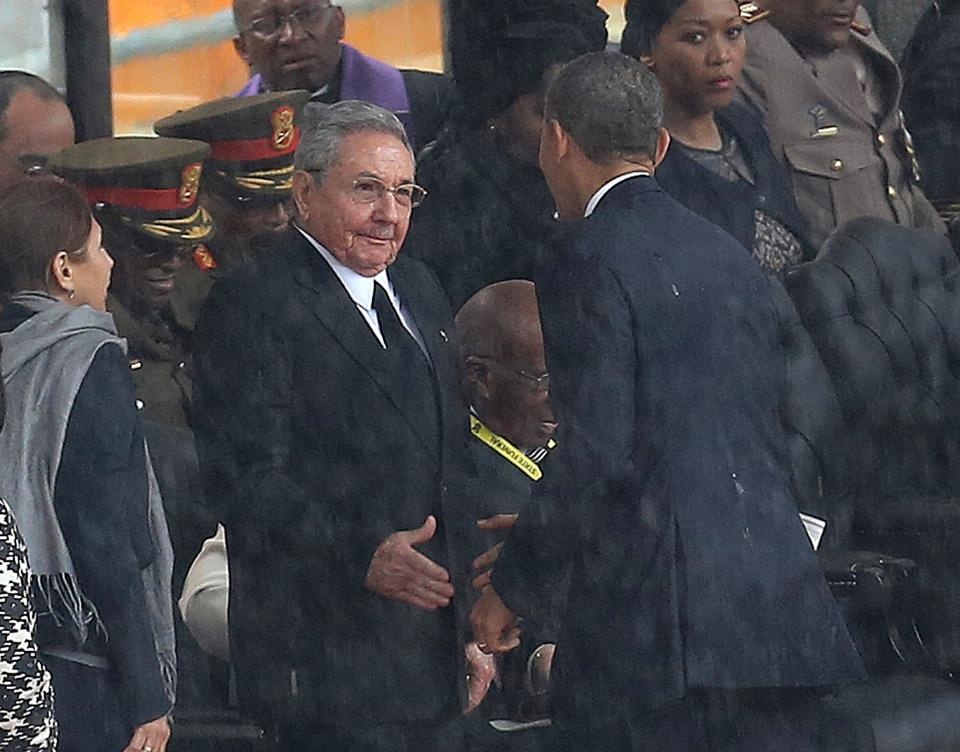 Fidel Castro tiet lo cau em trai noi voi Obama hinh anh