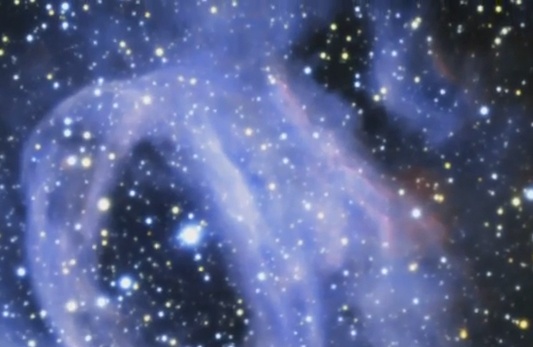 May xanh va hong ky ao ngoai trai dat hinh anh