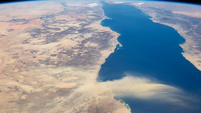 12 anh trai dat tu vu tru dep nhat nam cua NASA hinh anh